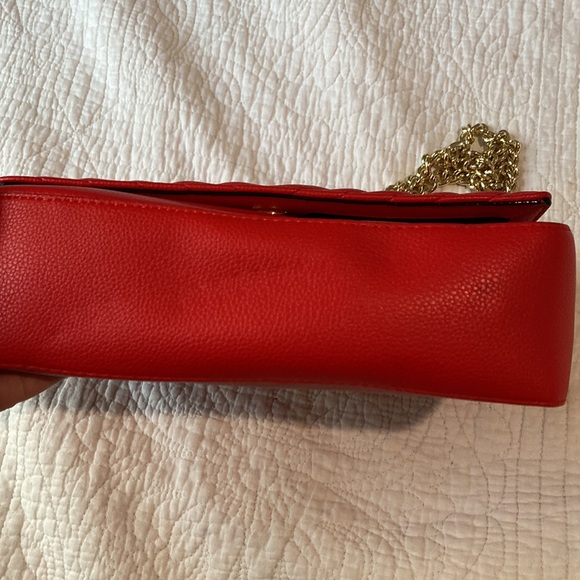 ✨Red VS Purse with wristlet✨ - Picture 5 of 10